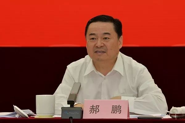 國(guó)資委與中央企業(yè)簽訂經(jīng)營(yíng)業(yè)績(jī)責(zé)任書(shū)，郝鵬強(qiáng)調(diào)要全力以赴穩(wěn)增長(zhǎng)切實(shí)發(fā)揮好“穩(wěn)定器”作用